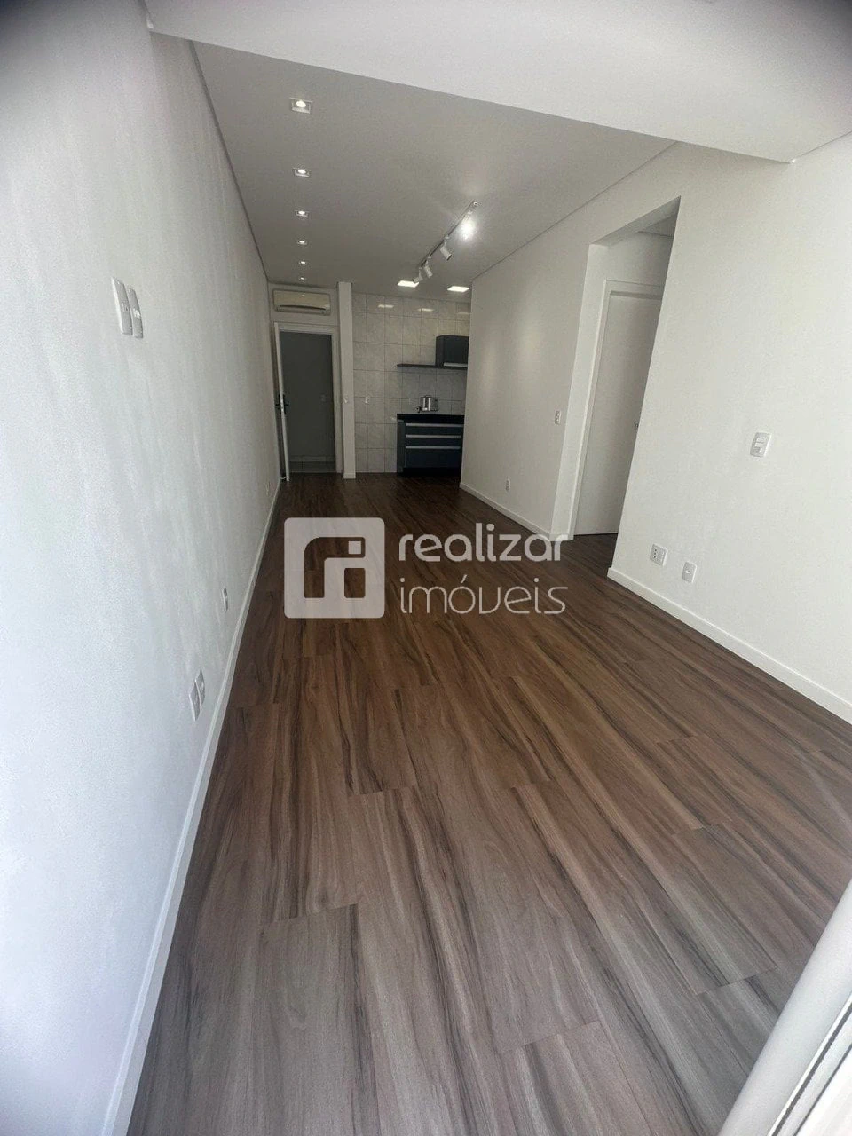 60 m² apartment with 2 bedrooms and a parking space