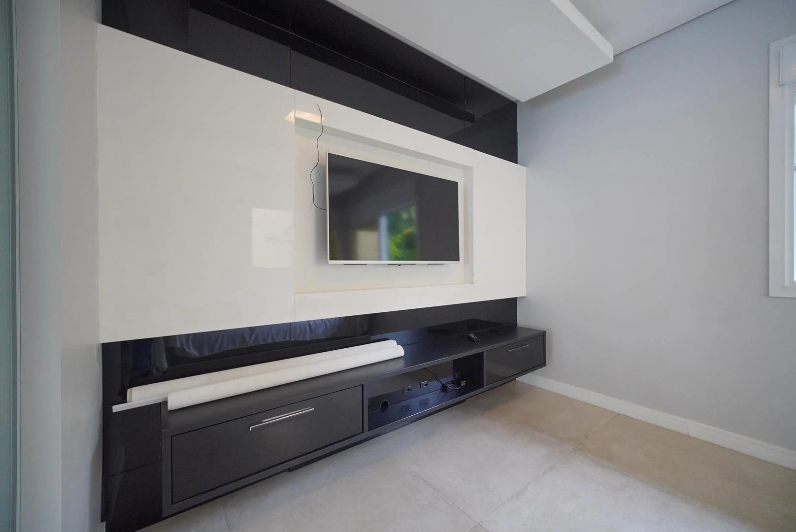 4-bedroom house with a mountain view in Florianópolis — photo 9