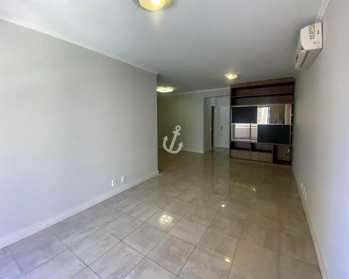 Apartment, 122 m², with a bathtub