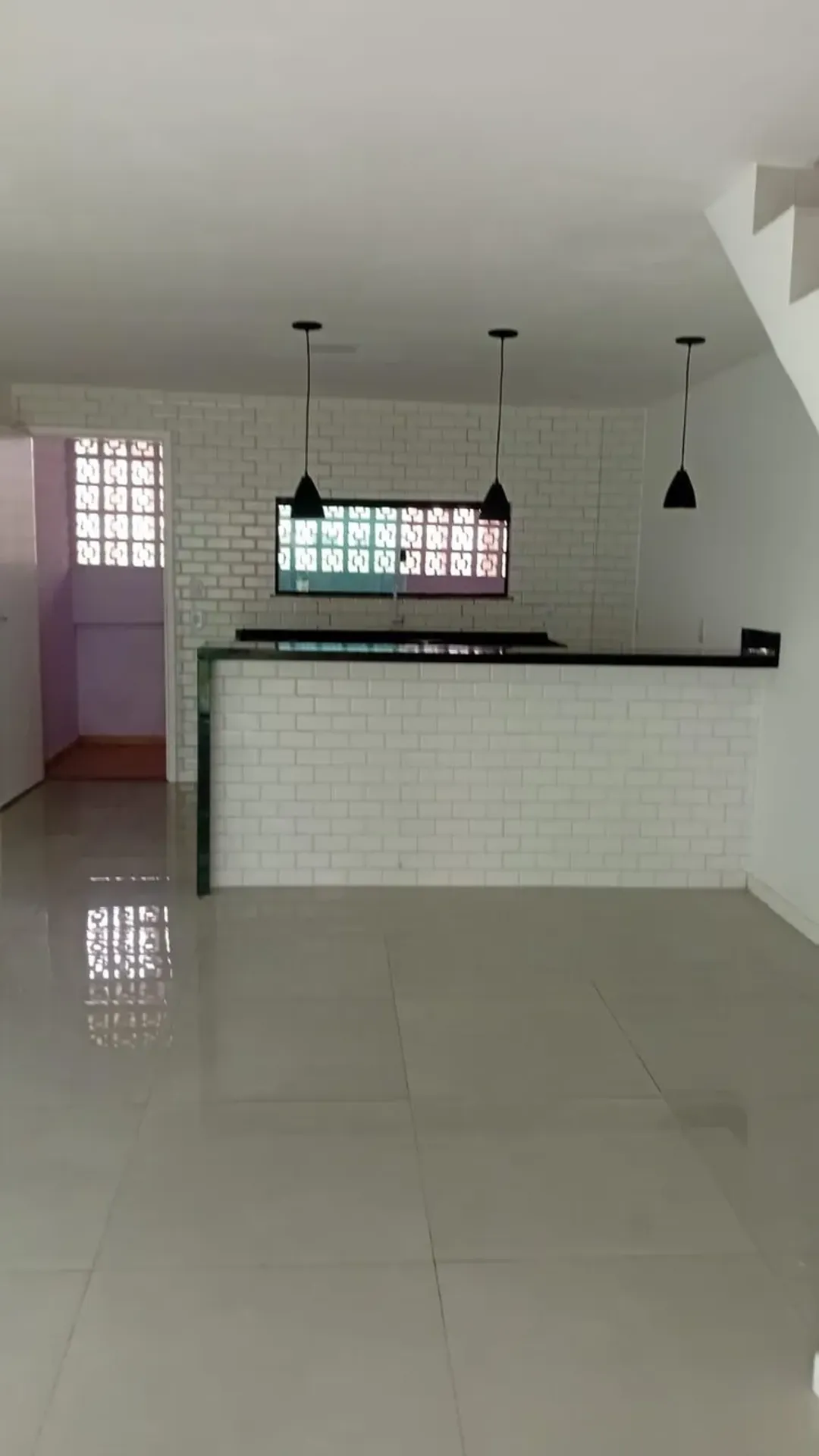 Casa em condomínio de 106 m² com 2 quartos e garagem