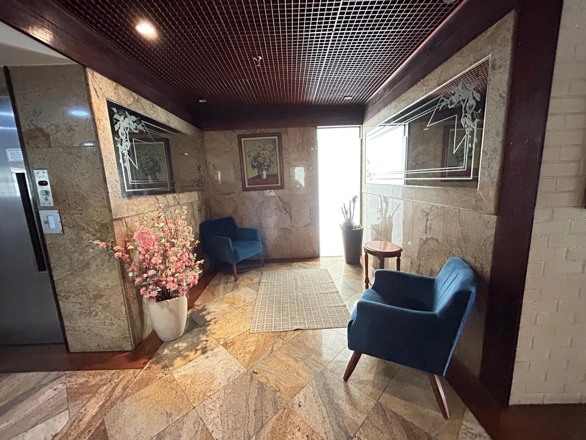 Apartamento com 3 quartos e suíte em bom estado — photo 61