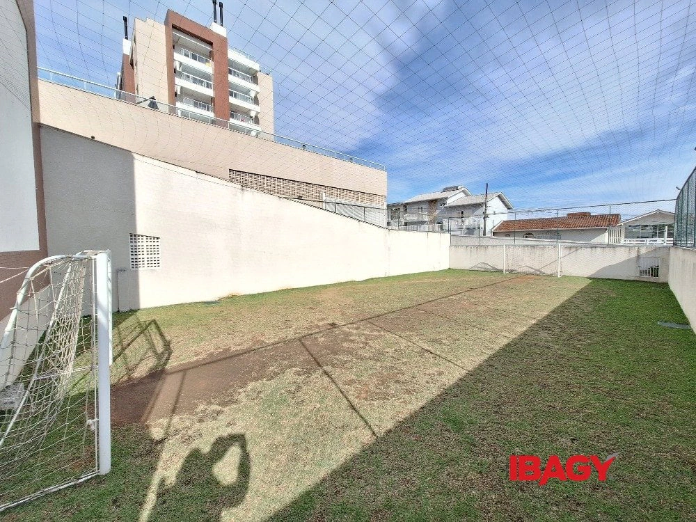 Apartment, 75 m², with a glass-enclosed balcony — photo 22