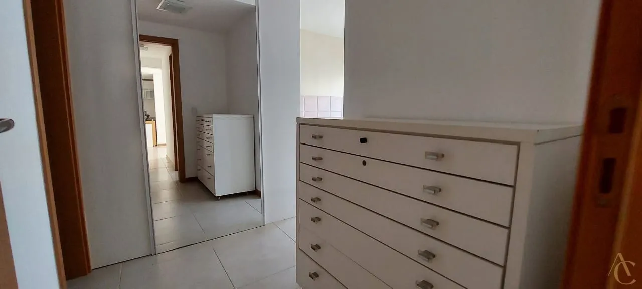 Furnished apartment with 2 en-suite bedrooms and gas kitchen — photo 28