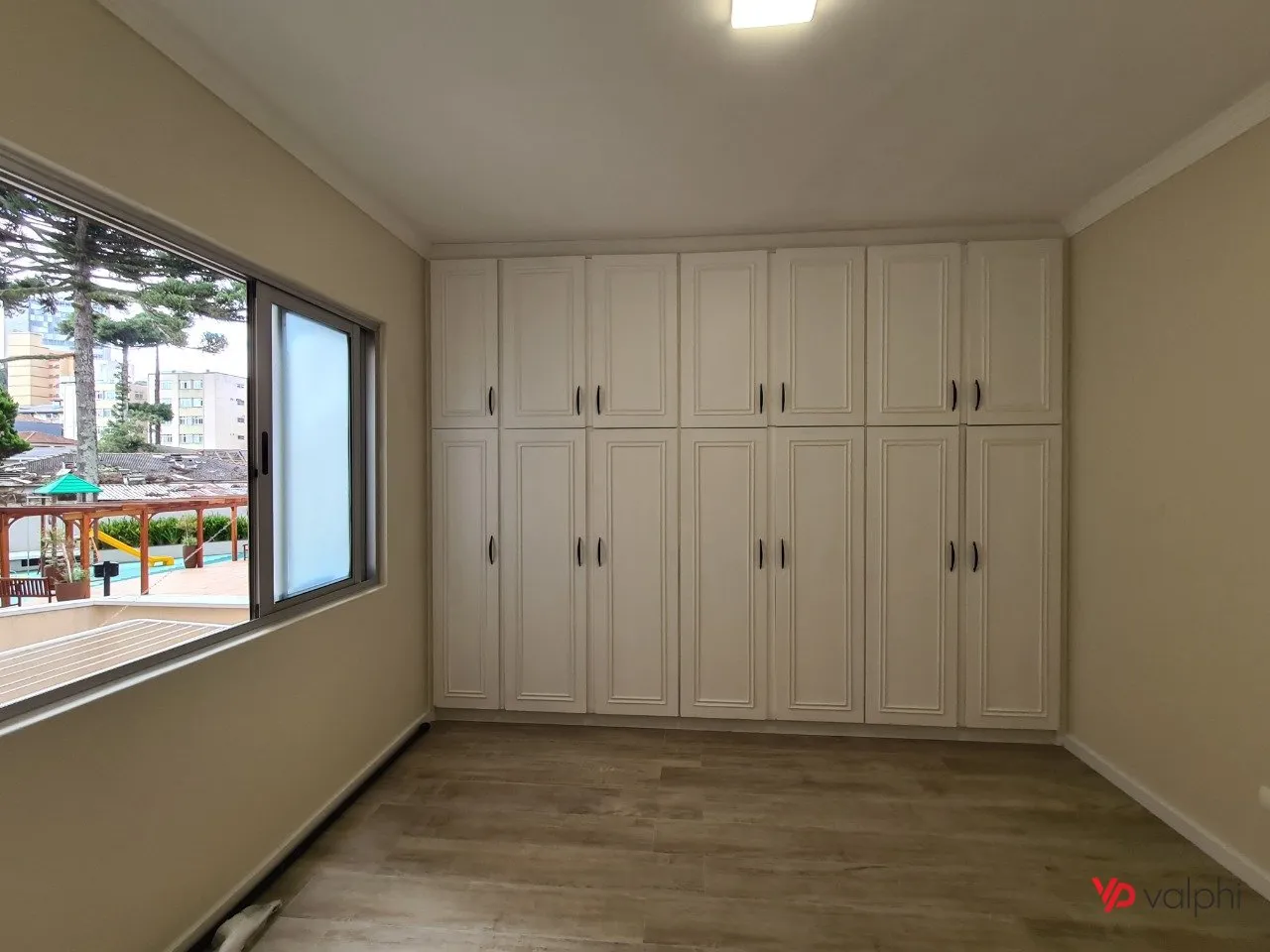 Unfurnished 3-bedroom apartment with 114 m² — photo 27