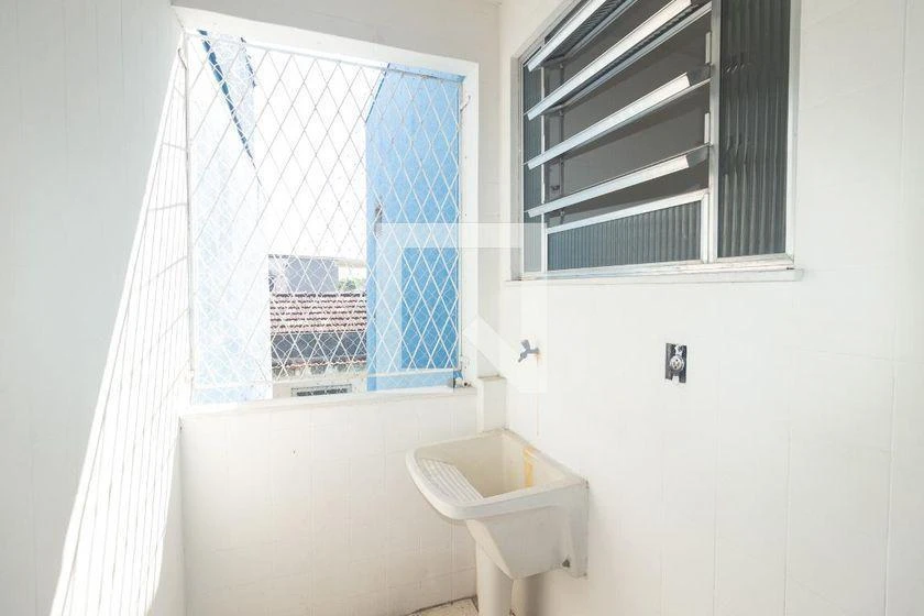 Apartamento com 2 quartos e cozinha fechada de 60 m² — photo 23