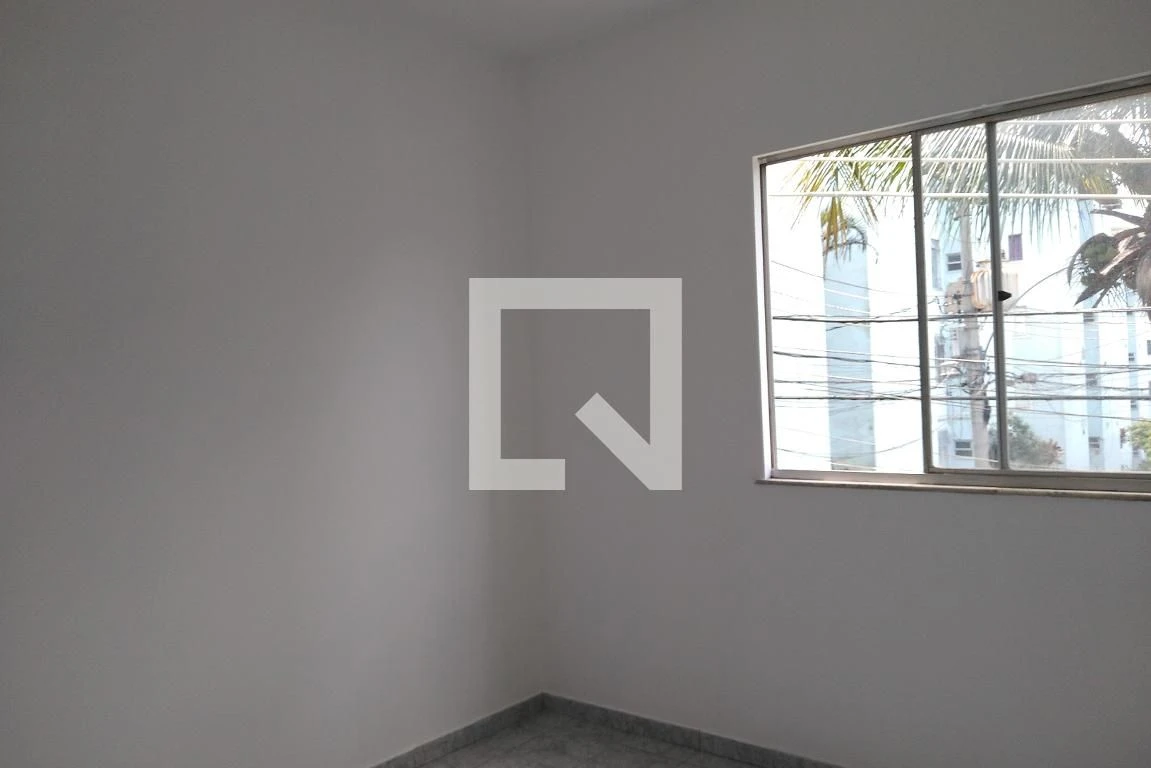 2-bedroom apartment in a building with a pool — photo 44