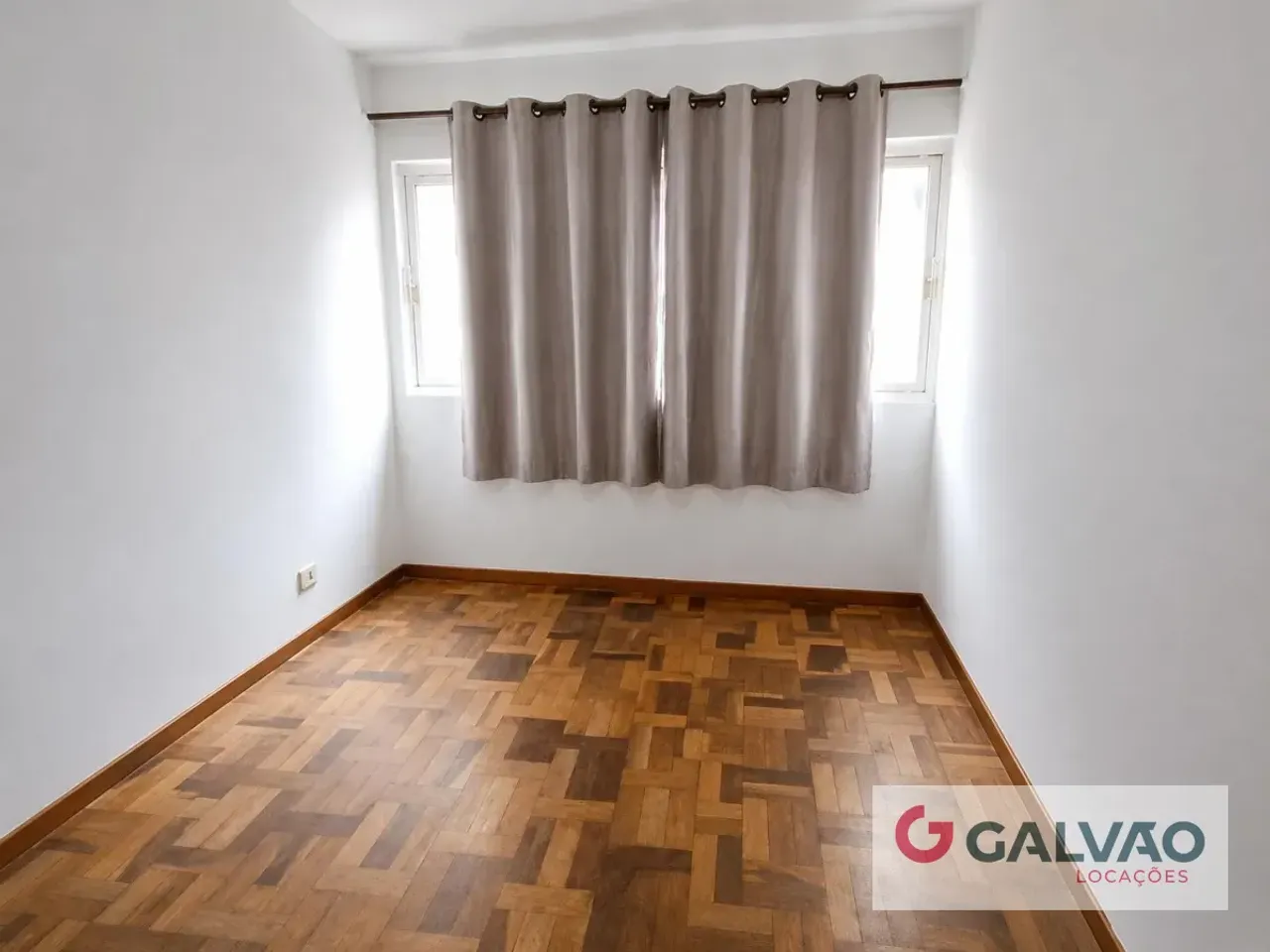 Furnished 2-bedroom apartment with 1 bathroom and parking — photo 3