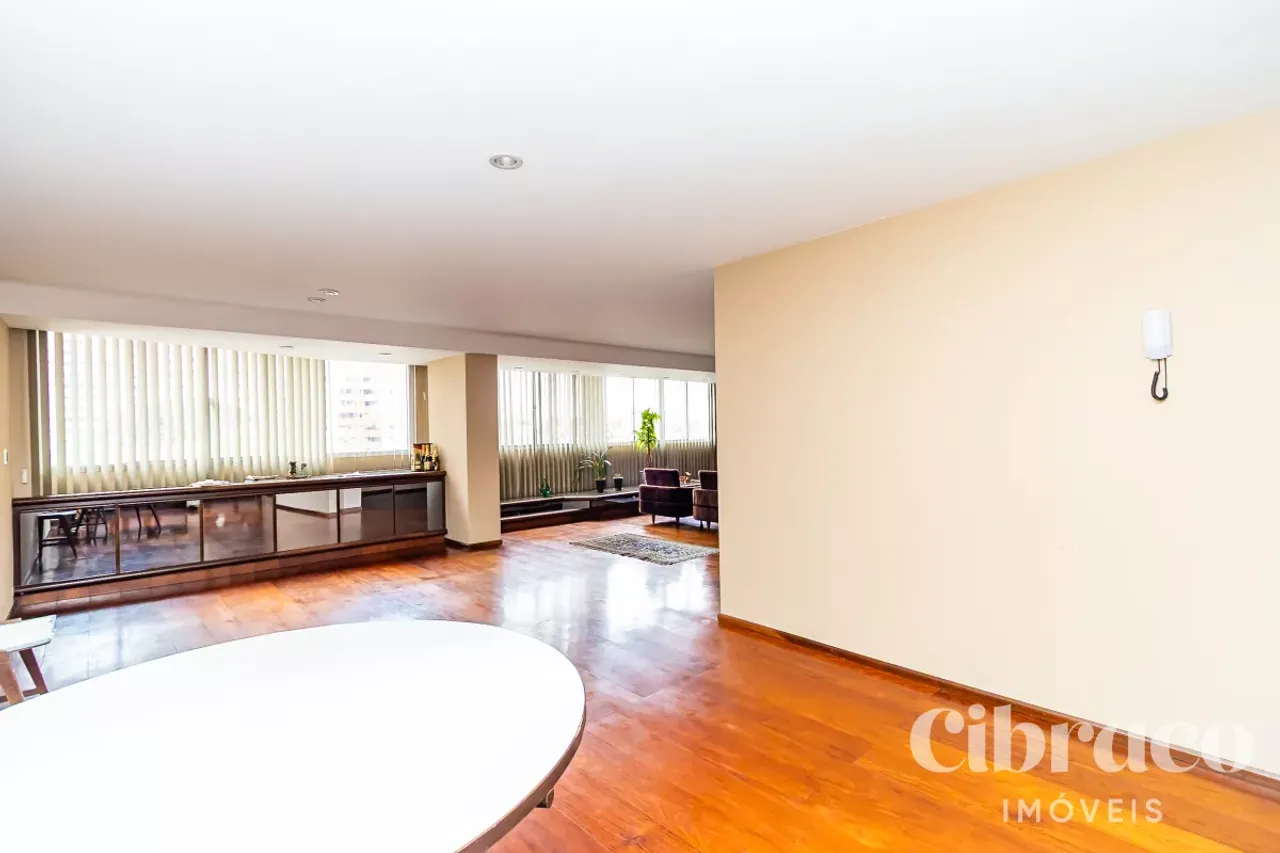 Apartamento sem mobília com 4 quartos e 371 m² — photo 5