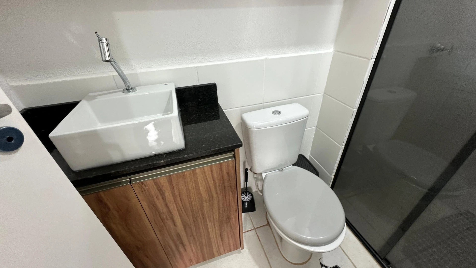 Мебльована квартира з 1 спальнею і 2 ванними — photo 15