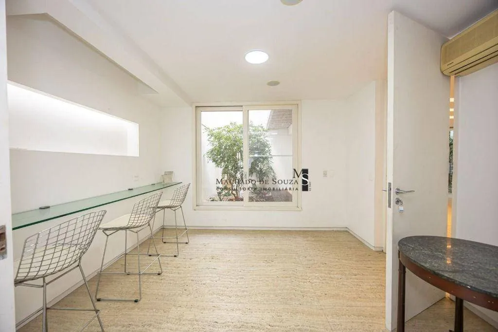 Casa para alugar com 4 dormitórios e 4 banheiros — photo 31