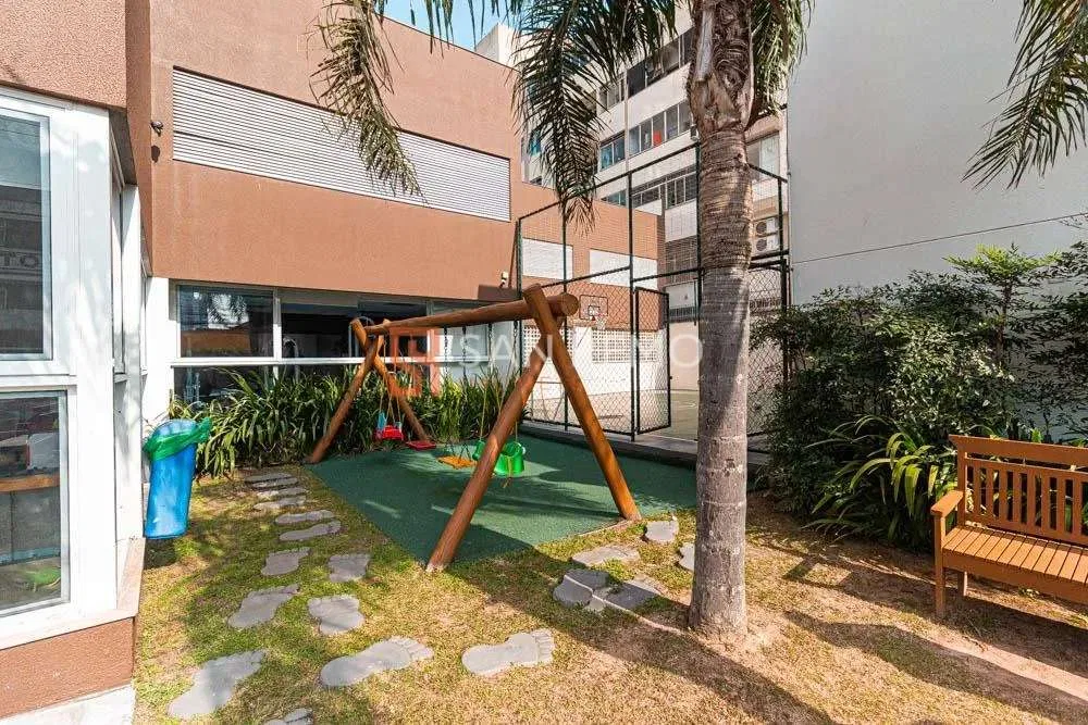 2-bedroom apartment in a building with a gym — photo 24