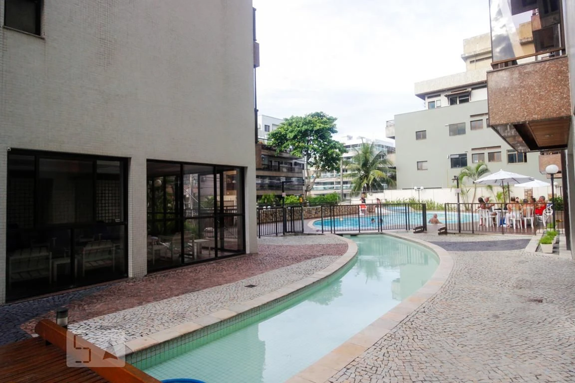 Furnished apartment, 90 m², with a glass-enclosed balcony — photo 17