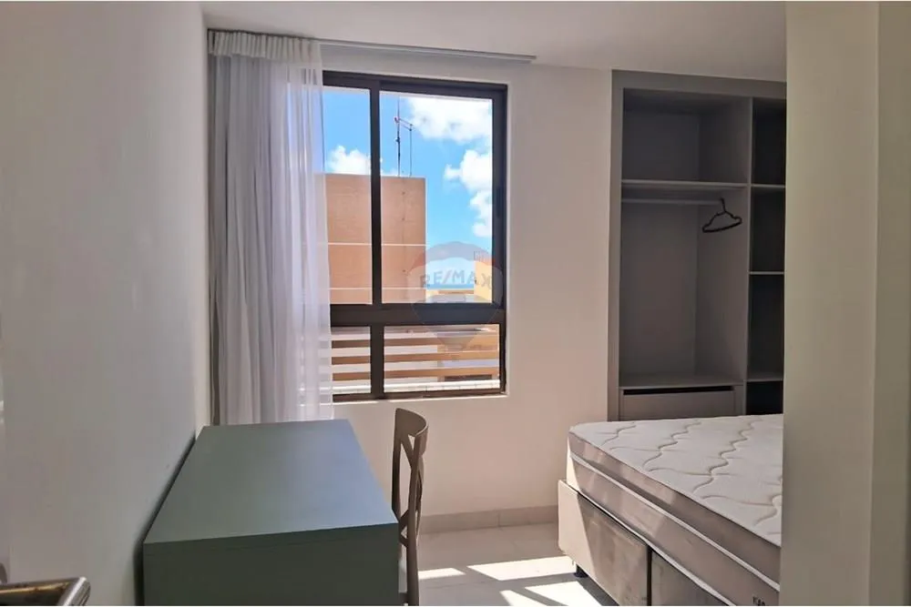 2-bedroom apartment in a building with a coworking space — photo 13
