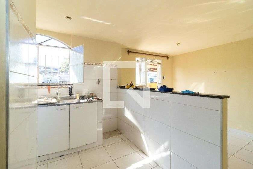 1-bedroom apartment with open-plan kitchen and balcony — photo 17
