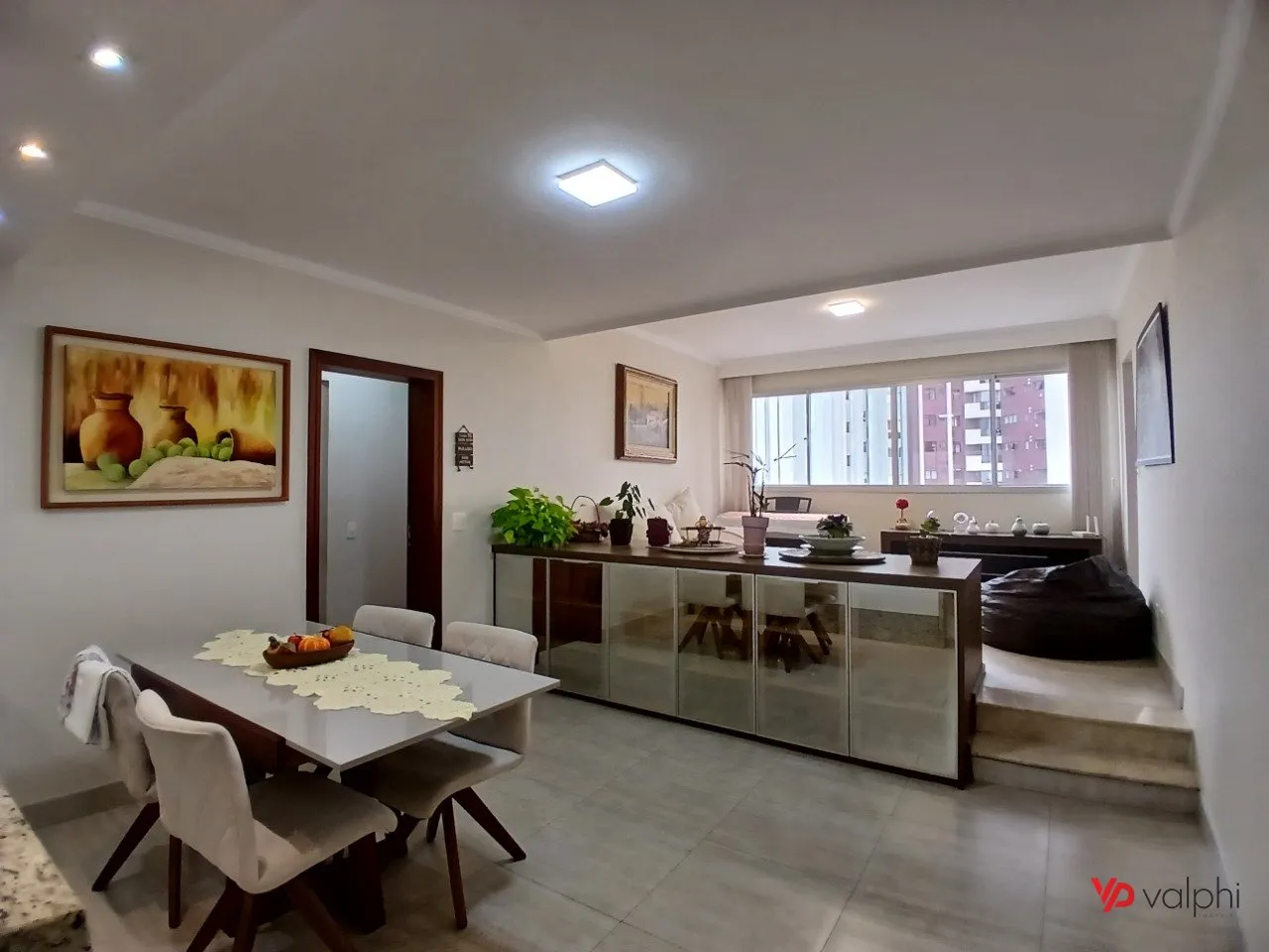 4-bedroom apartment with a walk-in closet in Curitiba — photo 29