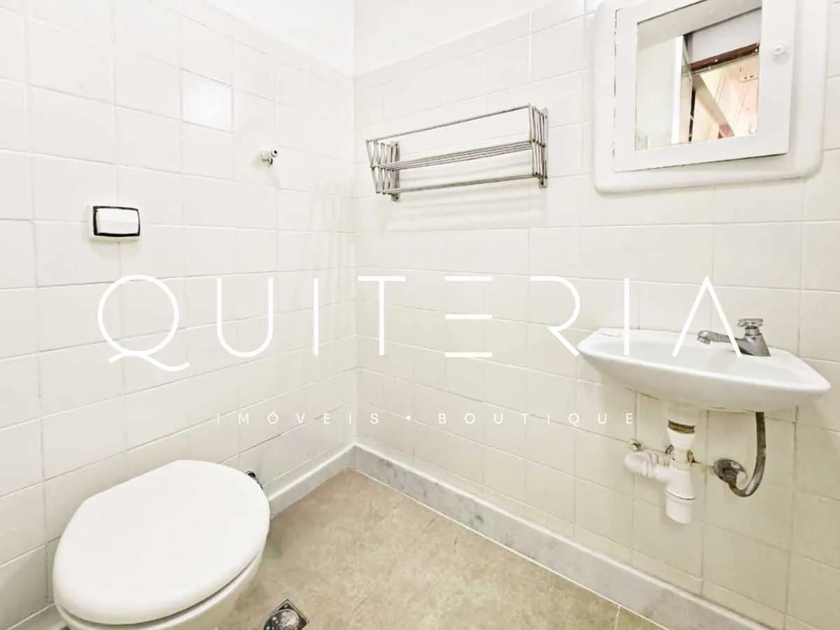 4-bedroom apartment with 4 bathrooms across 300 m² — photo 28