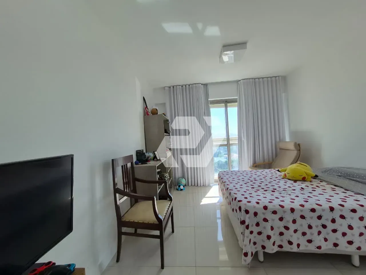 Apartamento mobiliado com 5 quartos e varanda envidraçada — photo 13