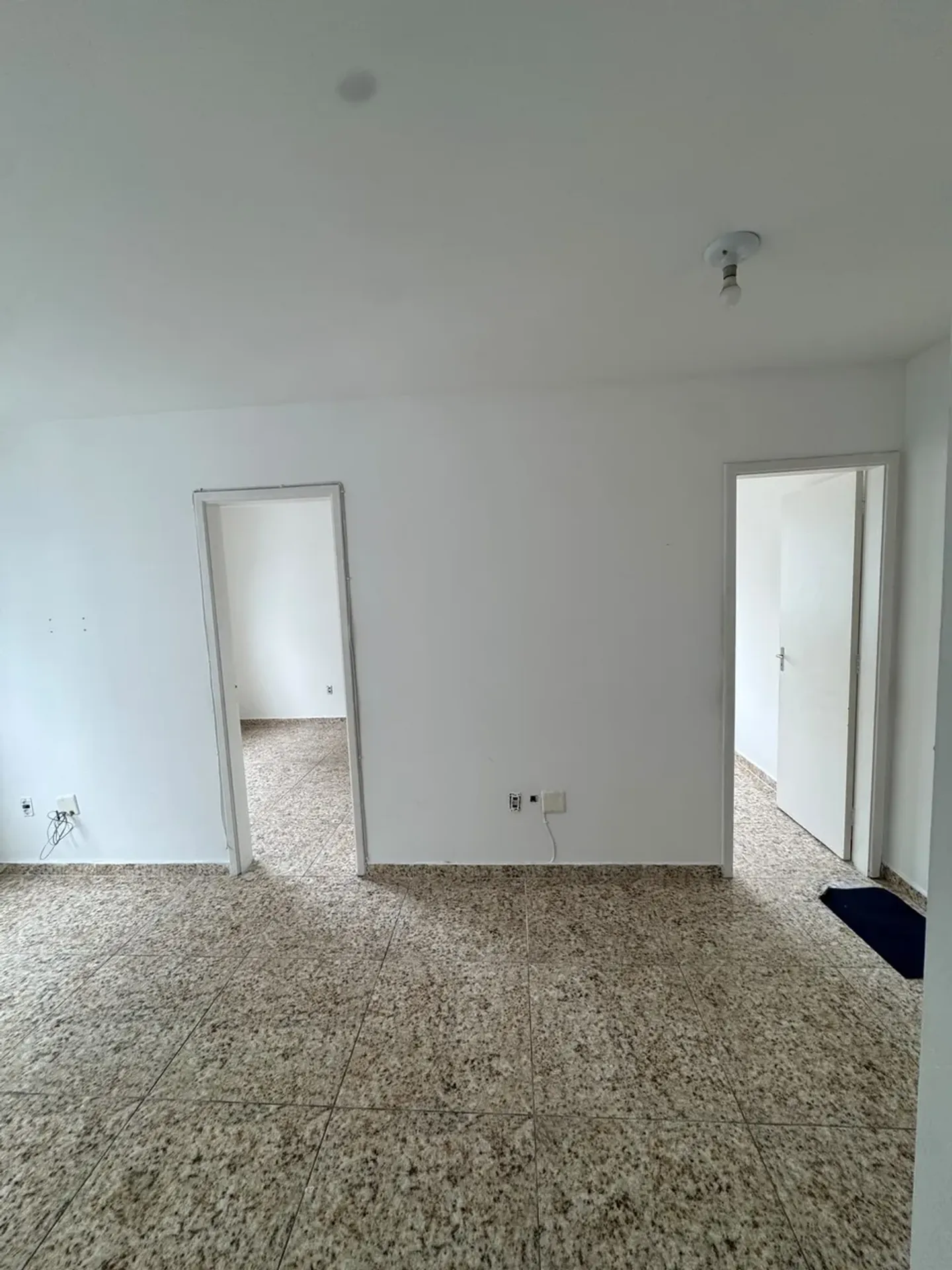 2-bedroom apartment, 42 m² — photo 2