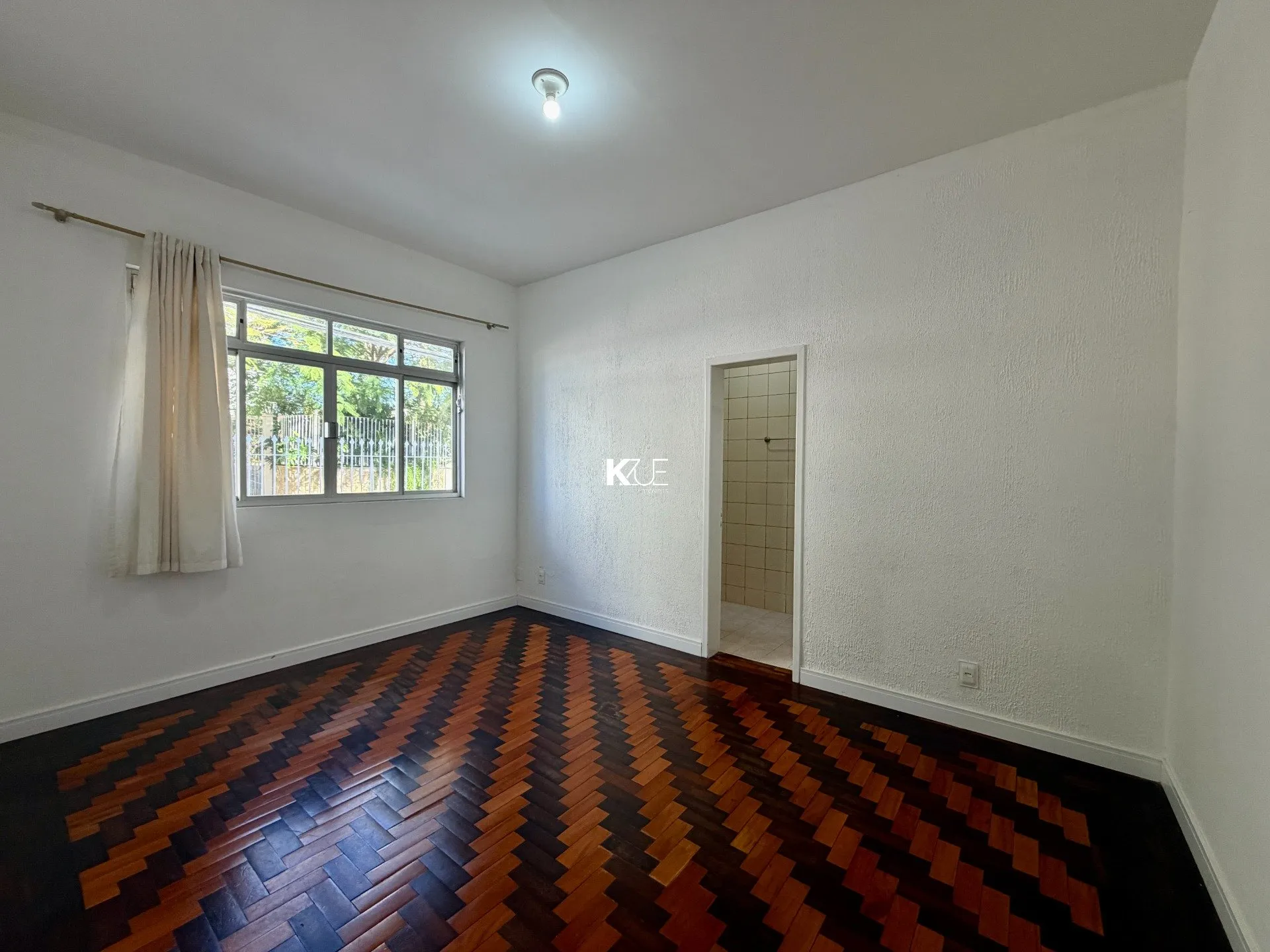 3-bedroom house with a suite, 324 m² total area — photo 3