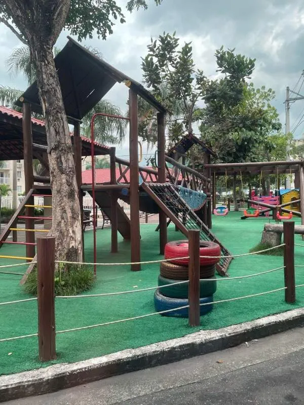 Apartamento de 2 quartos em condomínio com piscina — photo 24