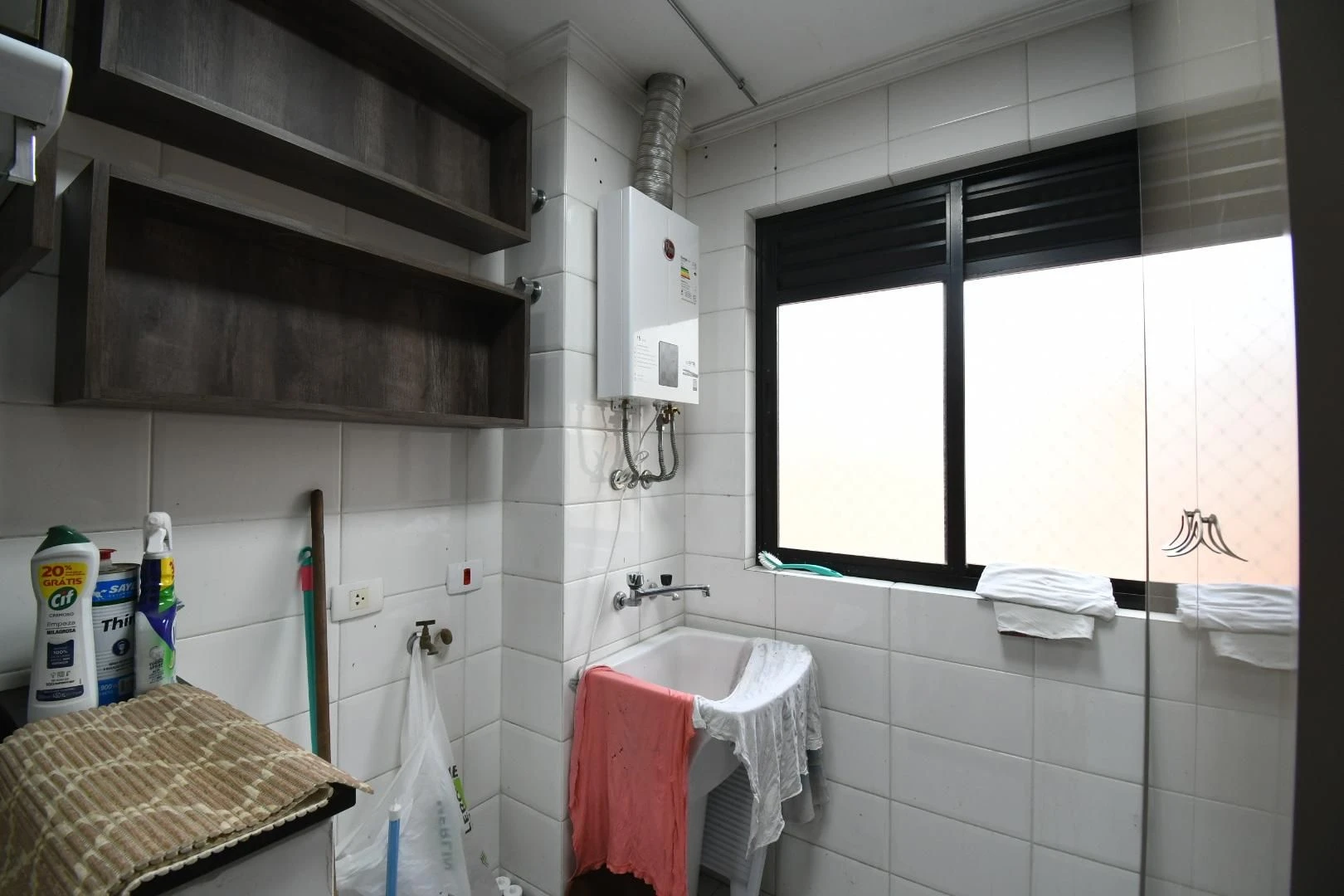 3-bedroom apartment in a building with a gym — photo 6