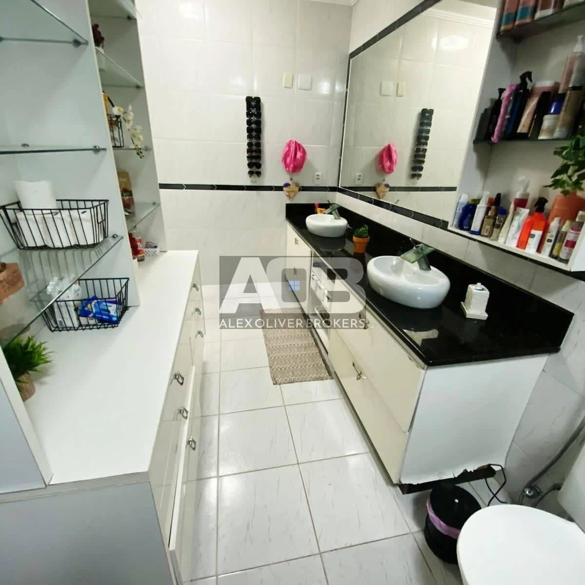 Apartamento de 130 m² com banheira e varanda envidraçada — photo 7