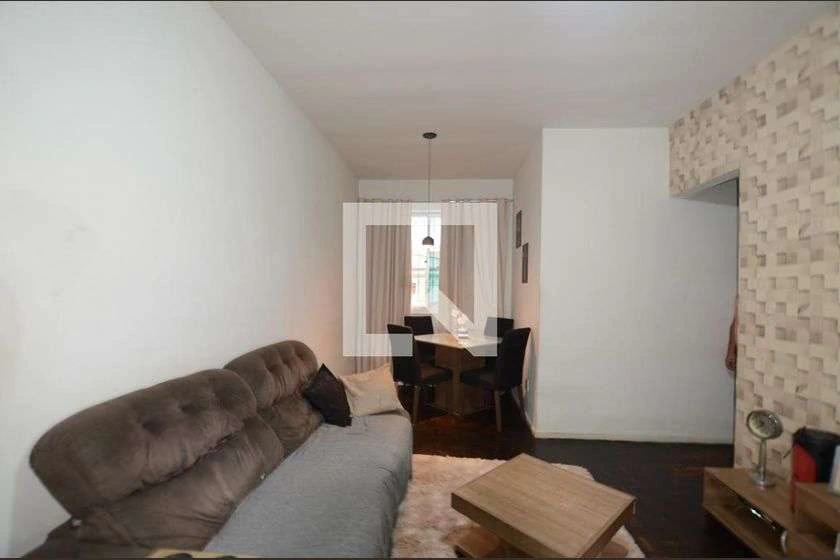 Furnished apartment with 3 bedrooms and a separate kitchen