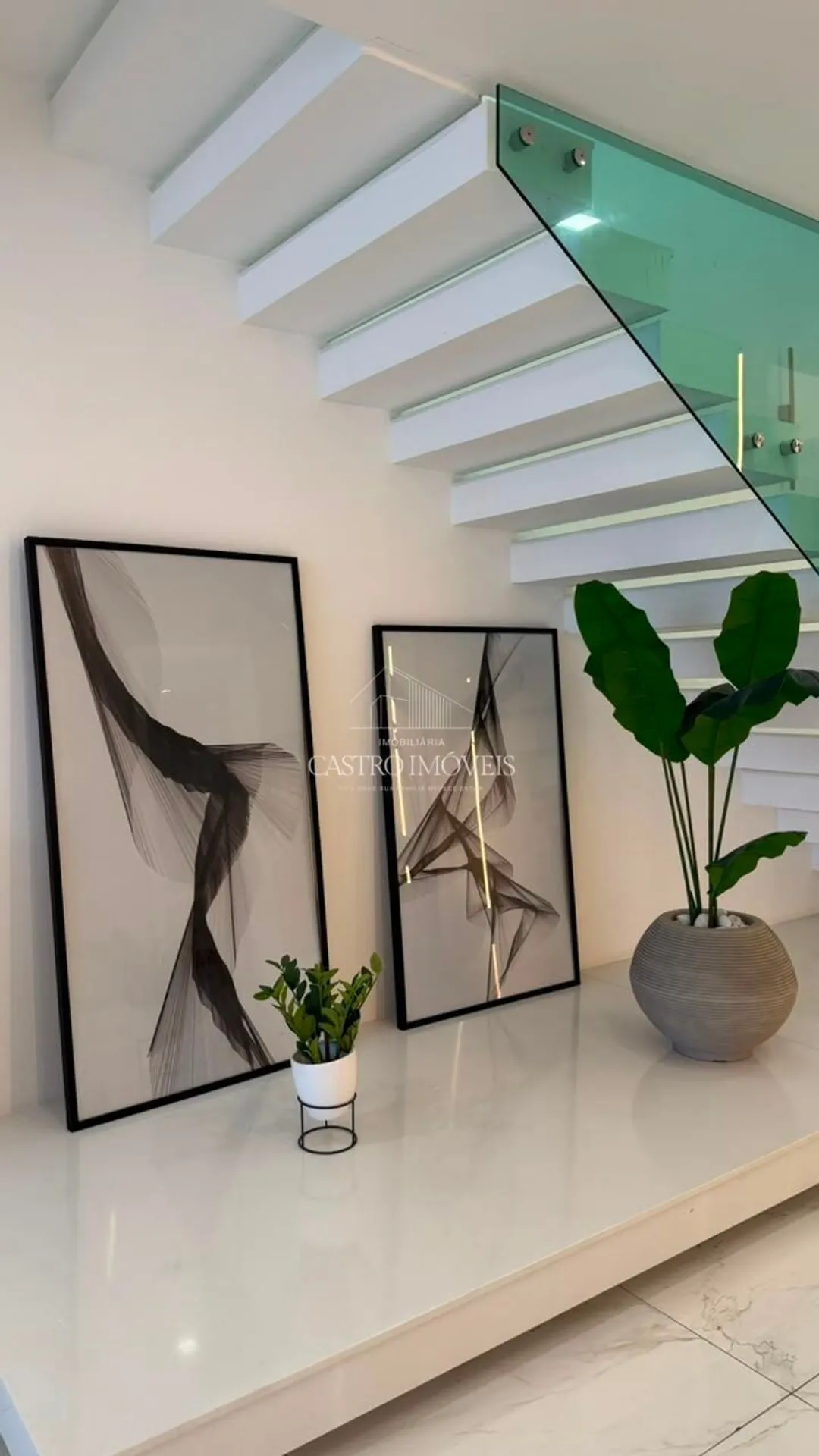 540 m² triplex house with 4 en-suite bedrooms — photo 9