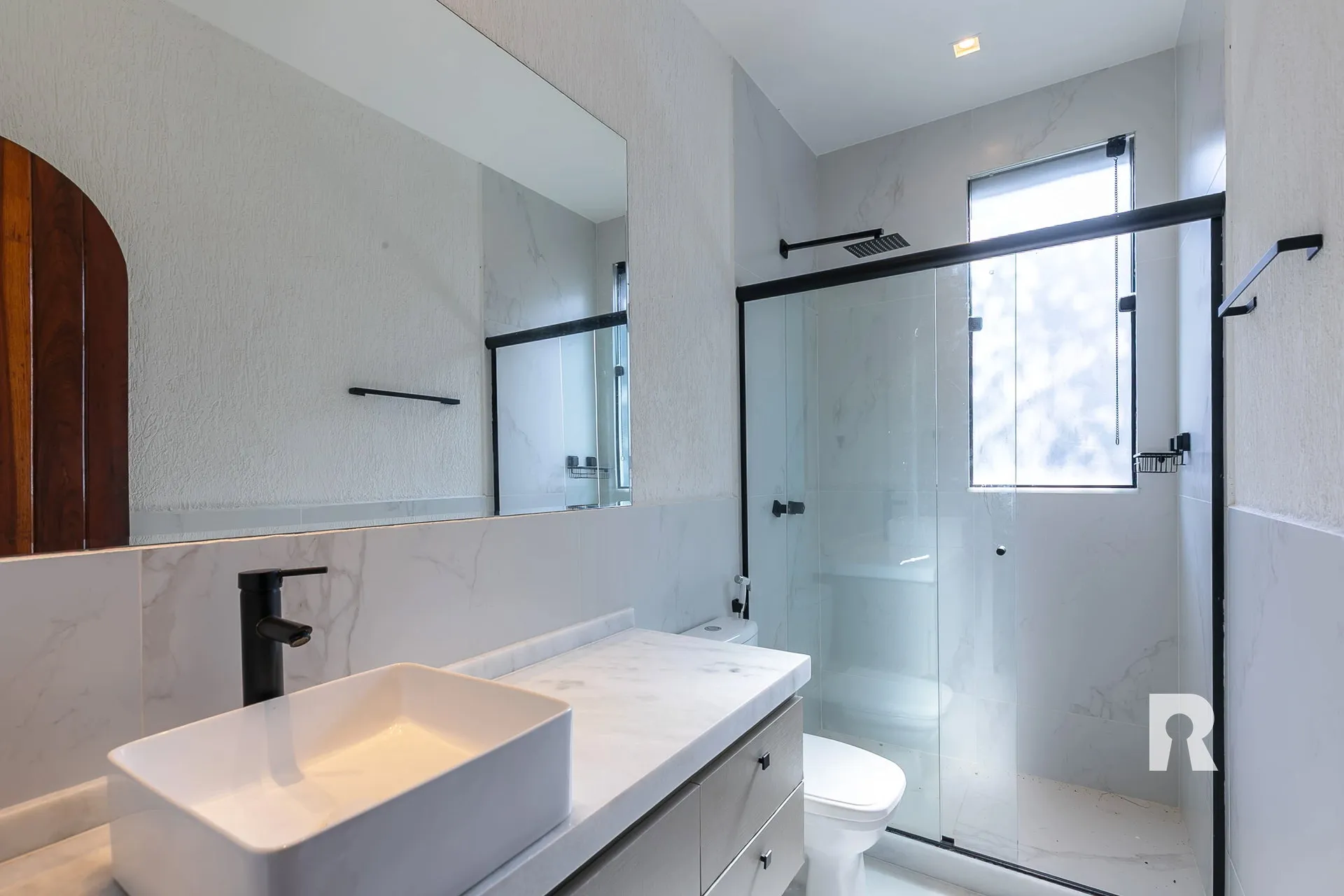 Дом с одной спальней и джакузи — photo 13