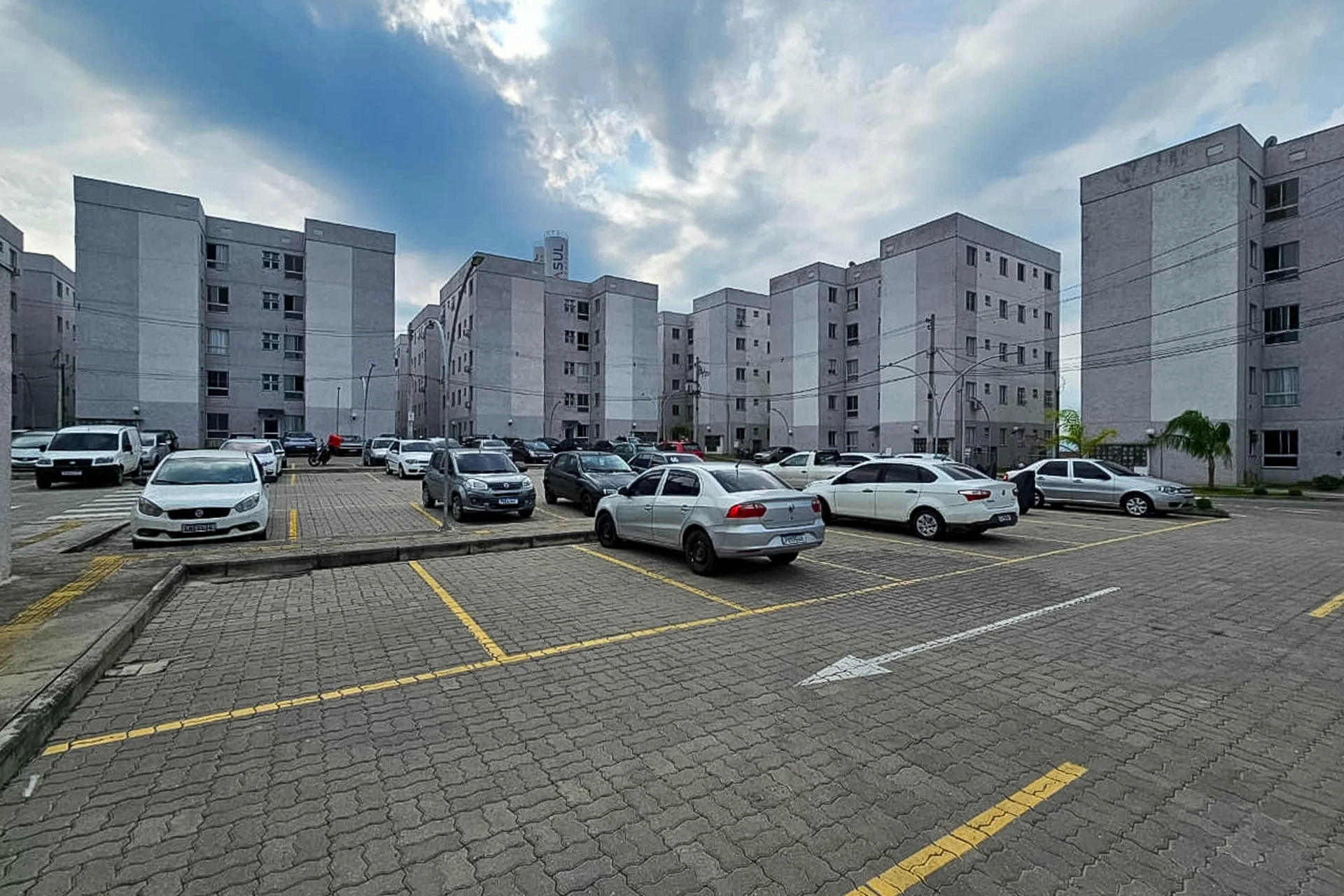Квартира с кухней открытого плана и 2 спальнями — photo 10