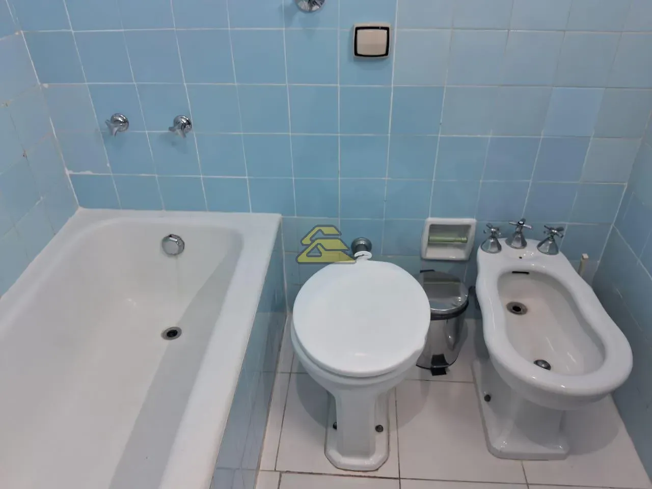 3-bedroom apartment with 1 parking space and 1 bath — photo 35