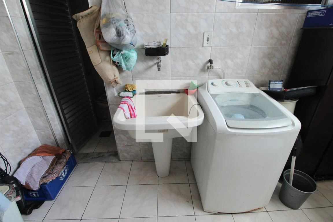 Washing machine in a 2-bedroom apartment, 80 m² — photo 17
