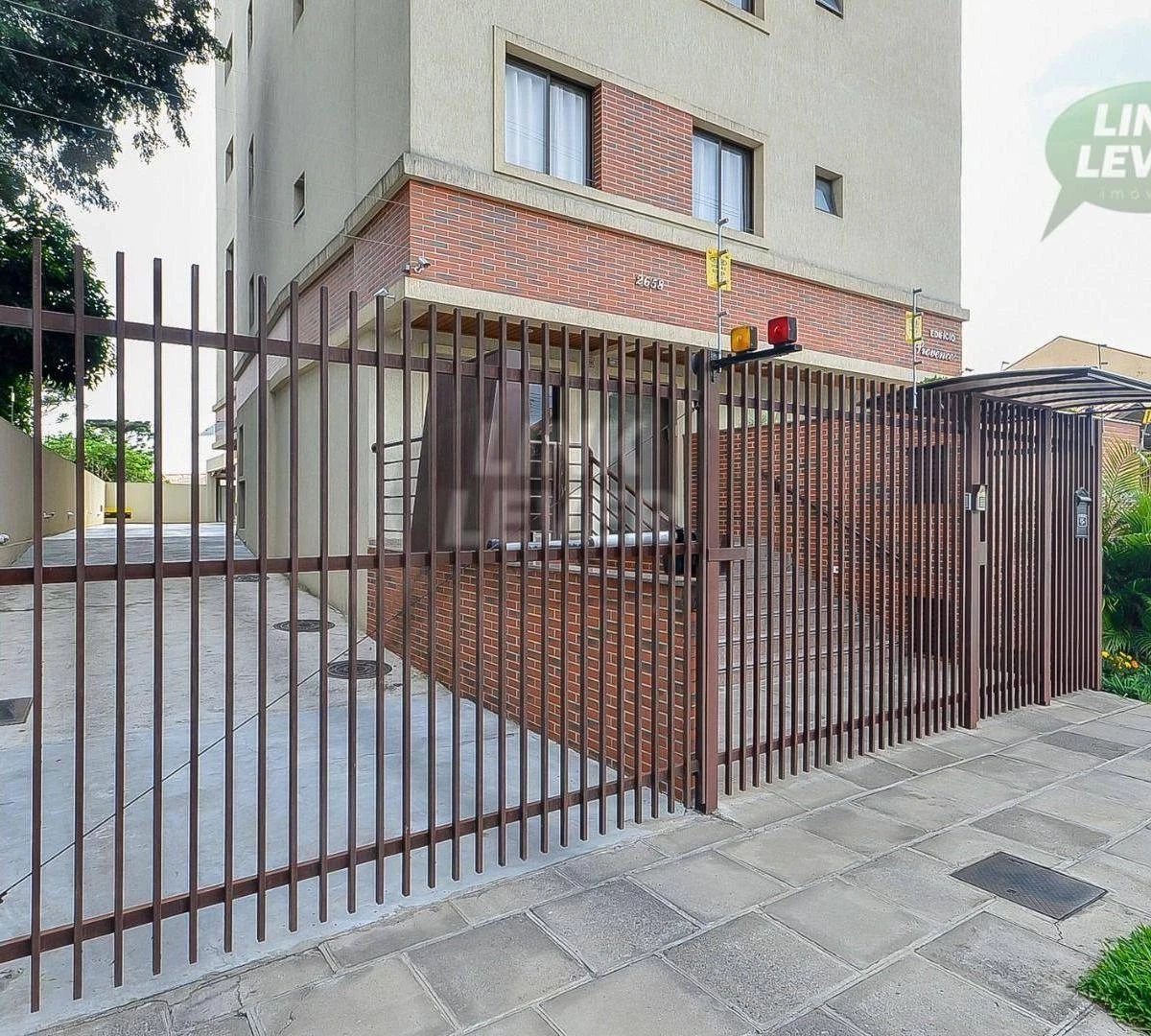 Квартира: 3 спальні, 1 з власною ванною кімнатою, 66 м² — photo 28
