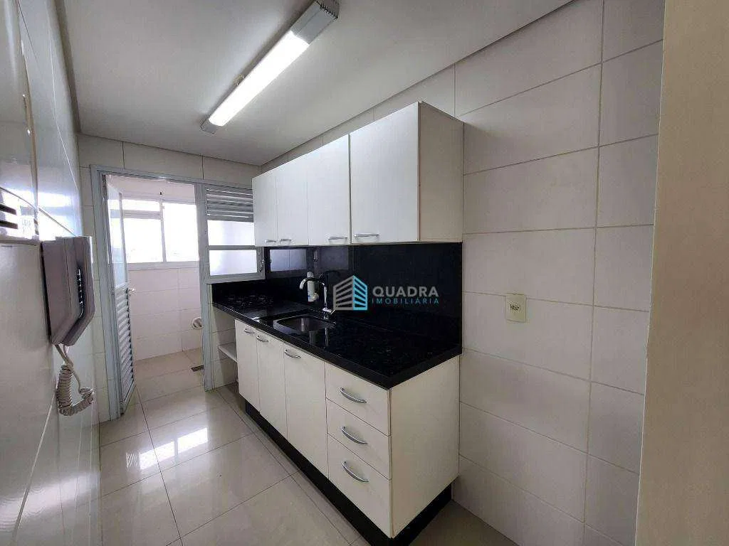 2-bedroom apartment with a home office in Florianópolis — photo 18