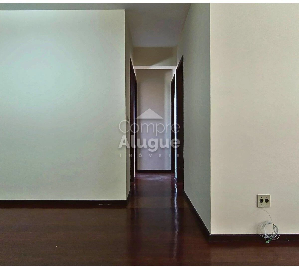 59 m² apartment with a walk-in closet and a home office — photo 15