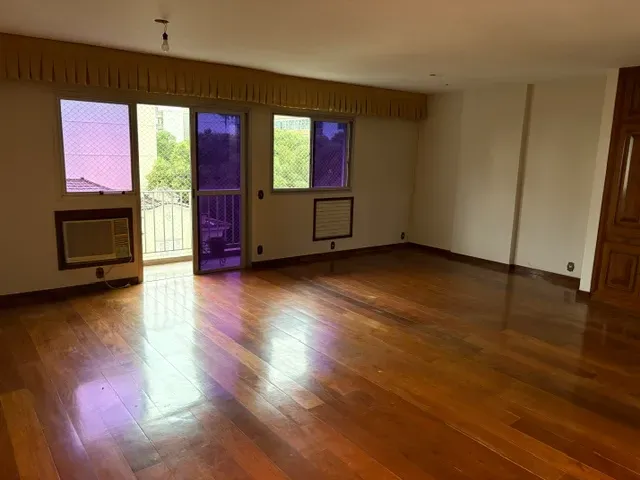 Unfurnished 3-bedroom apartment with 3 bathrooms — photo 7