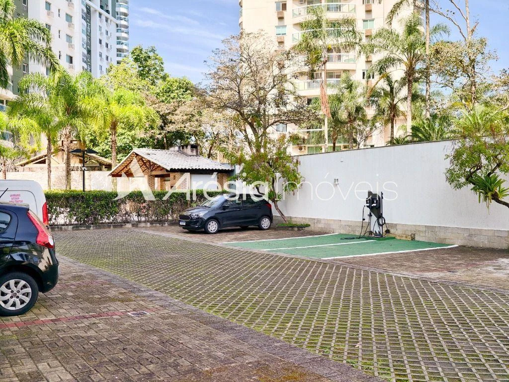 Apartamento com 3 dormitórios e varanda envidraçada — photo 44