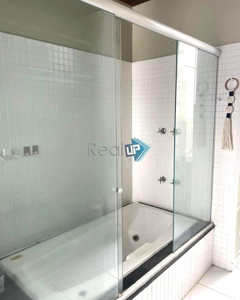 Furnished apartment, 85 m², with a washing machine — photo 22