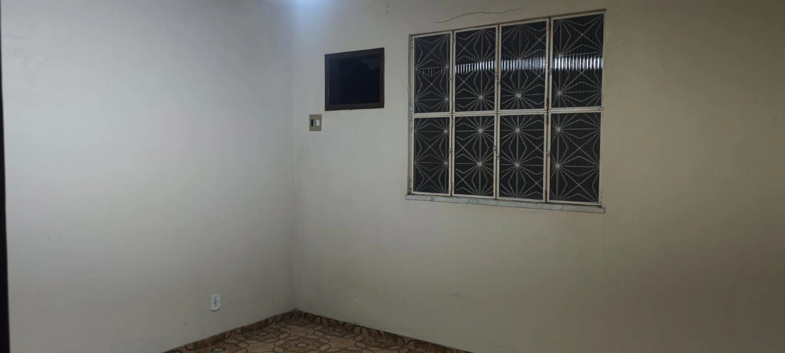 1-bedroom apartment with enclosed kitchen and parking — photo 15