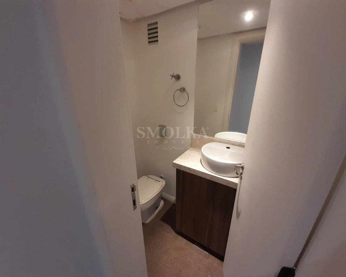 Ванна та 4 спальні: квартира 255 м² — photo 30