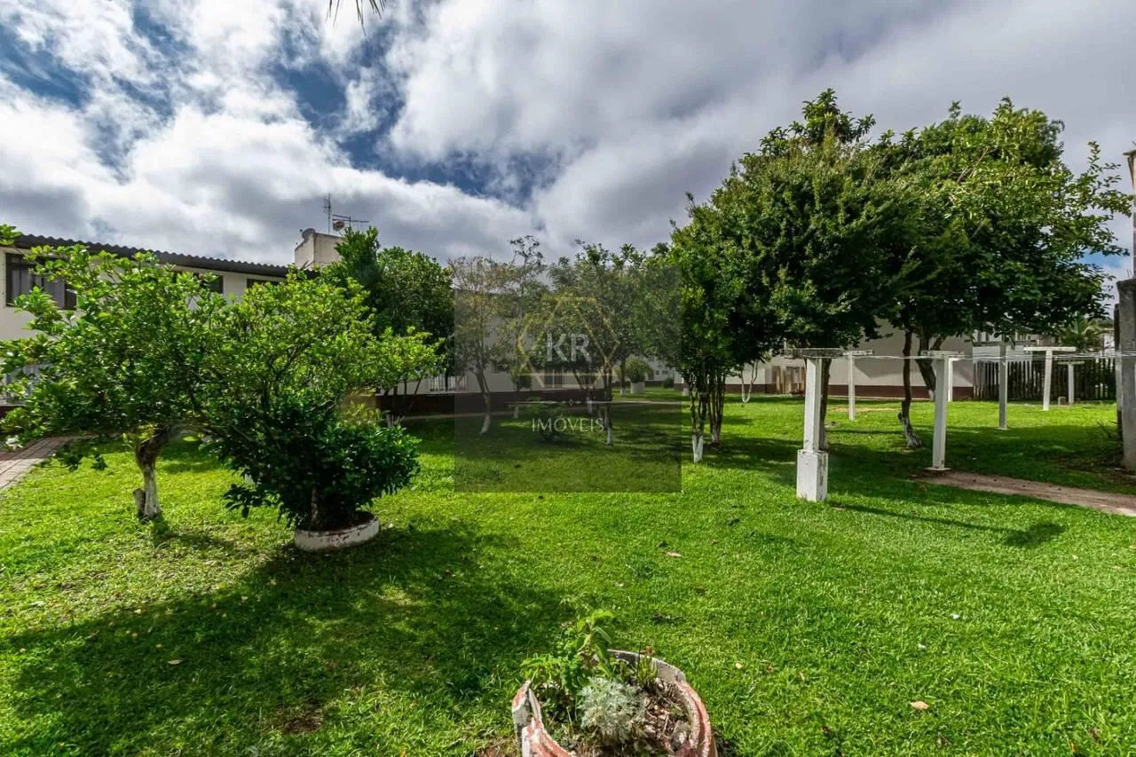 Apartamento com piso de madeira ou laminado, Campo Comprido — photo 32