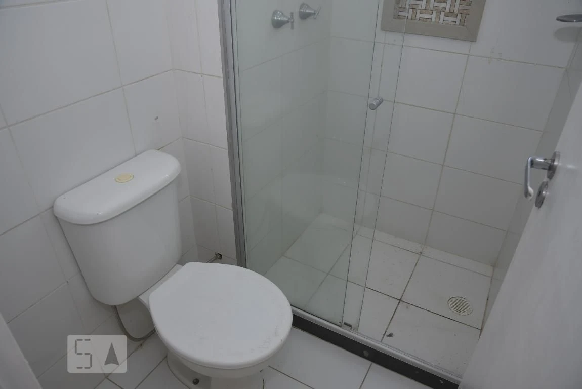 Wood or laminate floors in a 2-bedroom apartment, 48 m² — photo 15