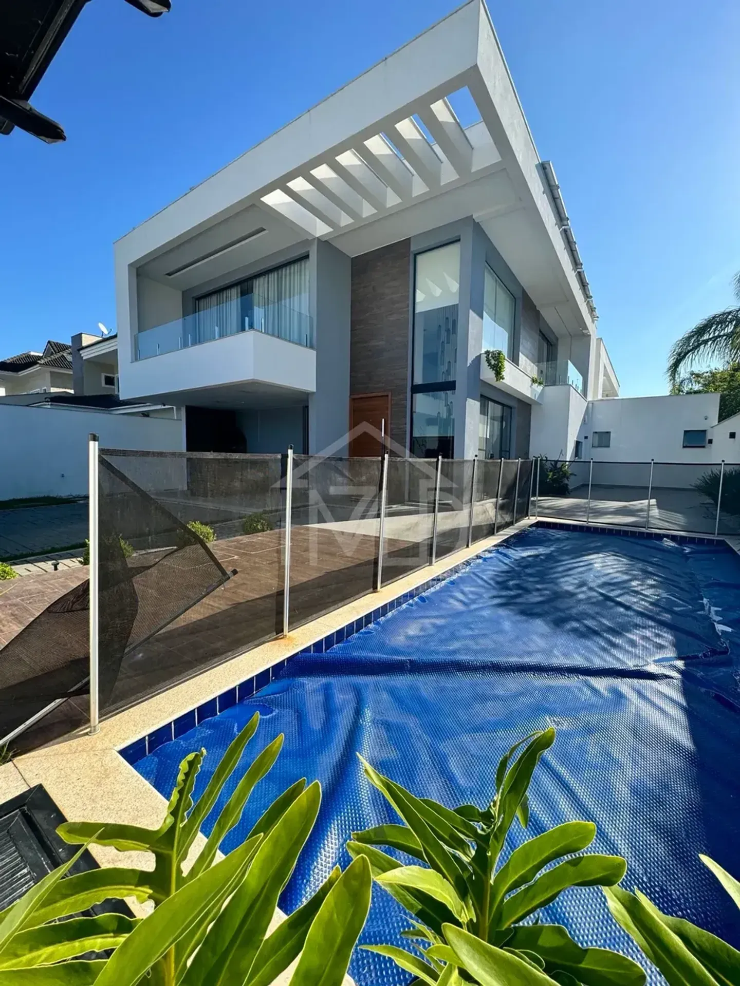House with 4 suites, pool and 420 m² — photo 24