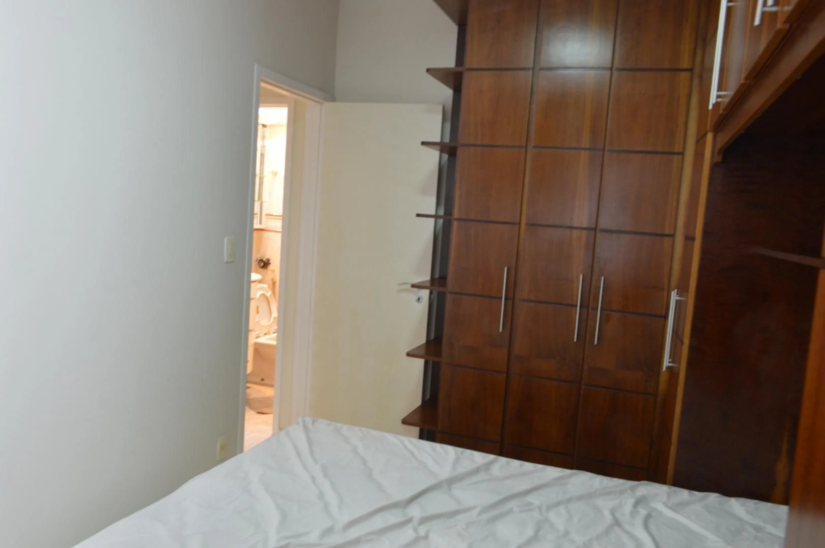 2-bedroom apartment with open-plan kitchen and balcony — photo 35