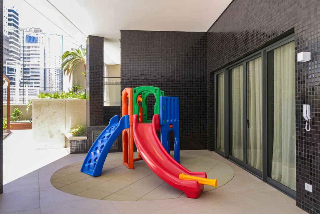 Rental apartment with 2 en-suite bedrooms and 125 m² — photo 93