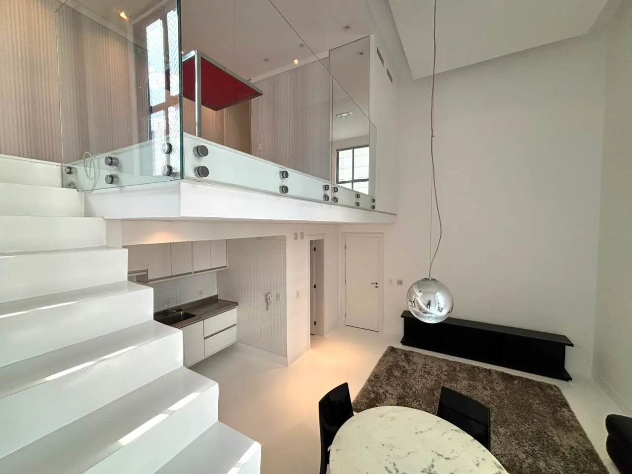 90 m² loft with 1 parking spot and suite — photo 10
