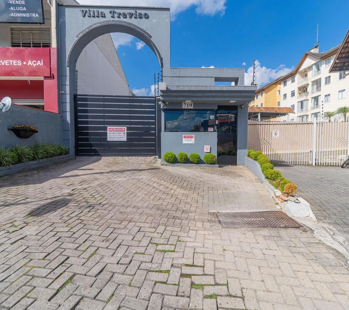Робоче місце та 3 спальні: квартира 75 м² — photo 27