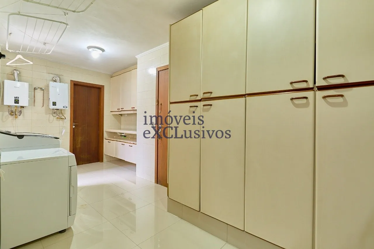 450 m² apartment with 4 bedrooms and 3 parking spaces — photo 23