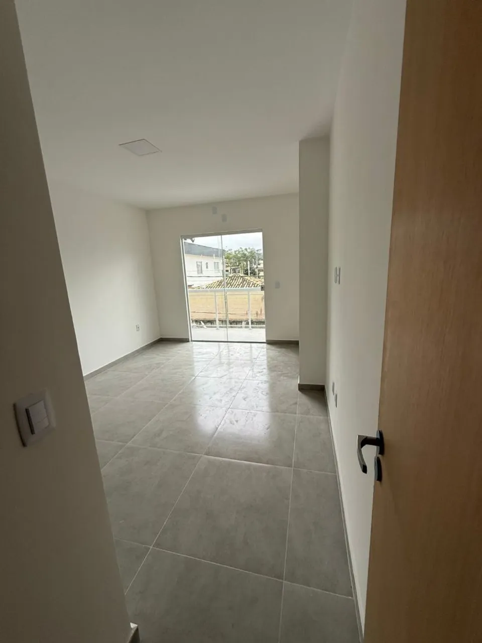 Casa com cozinha americana e varanda, 2 quartos — photo 13