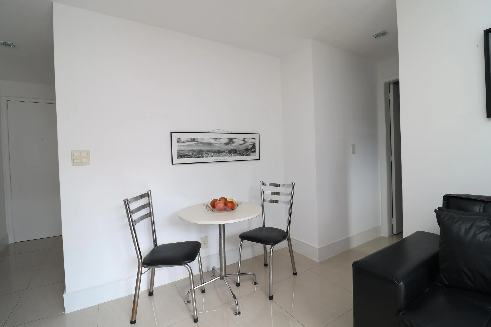 One-bedroom apartment with a home office in Rio de Janeiro — photo 7